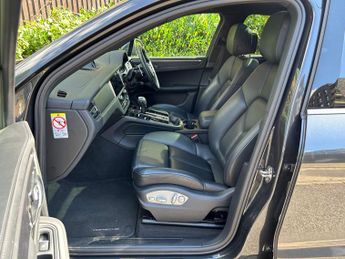Porsche Macan 2.0T PDK 4WD Euro 6 (s/s) 5dr