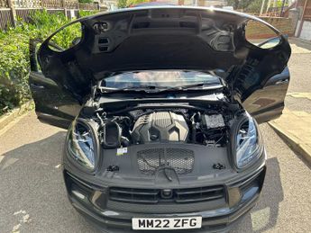 Porsche Macan 2.0T PDK 4WD Euro 6 (s/s) 5dr