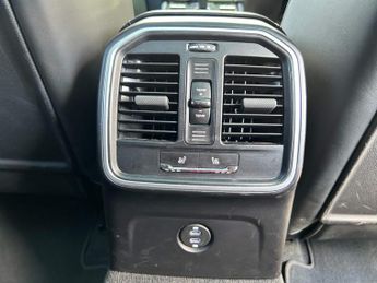 Porsche Macan 2.0T PDK 4WD Euro 6 (s/s) 5dr