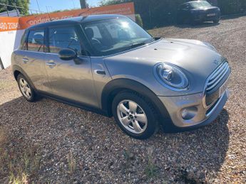 MINI Hatch 1.5 Cooper Classic Euro 6 (s/s) 5dr