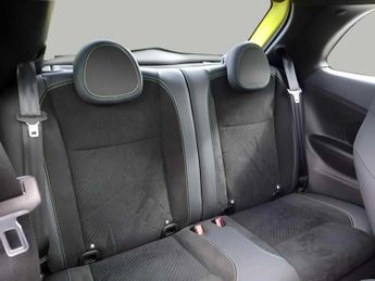 Abarth 500e 42kWh Auto 3dr
