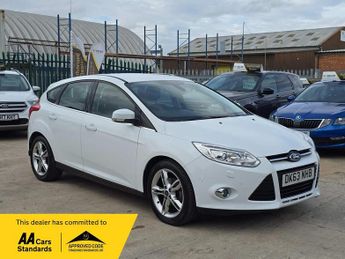 Ford Focus 1.0T EcoBoost Titanium X Euro 5 (s/s) 5dr