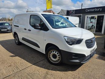 Vauxhall Combo 1.5 Turbo D 2300 Dynamic L2 H1 Euro 6 4dr