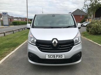 Renault Trafic 1.6 dCi 27 Sport Nav Crew Van SWB Euro 6 6dr