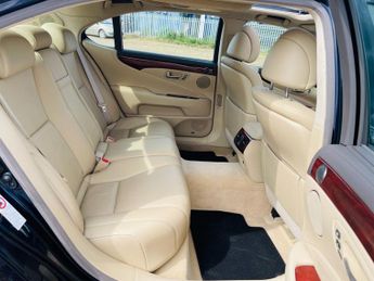Lexus LS 5.0 600h V8 L CVT 4WD Euro 5 (s/s) 4dr