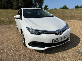 Toyota Auris 1.33 Dual VVT-i Active Euro 6 5dr