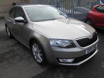 Skoda Octavia 1.6 TDI Elegance Euro 5 (s/s) 5dr