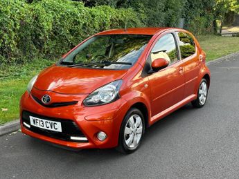 Toyota AYGO 1.0 VVT-i Fire Euro 5 5dr