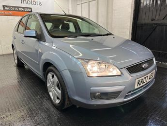 Ford Focus 1.6 Style 5dr