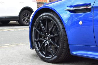 Aston Martin Vantage 6.0 V12 S Sportshift Euro 6 2dr