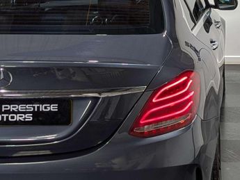 MERCEDES-BENZ C-CLASS 2.1 C220 AMG Line Premium Bluetec Auto 4dr
