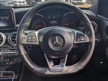 MERCEDES-BENZ C-CLASS 2.1 C220 AMG Line Premium Bluetec Auto 4dr
