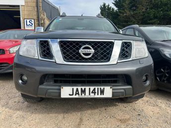 Nissan Navara 2.5 dCi Tekna Auto 4WD Euro 5 4dr