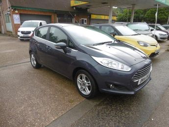 Ford Fiesta 1.0T EcoBoost Zetec Euro 5 (s/s) 5dr