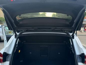 Vauxhall Grandland X 1.6 13.2kWh Elite Nav Auto 4WD Euro 6 (s/s) 5dr Hybrid4