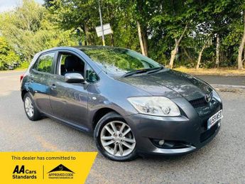 Toyota Auris 1.33 VVT-i TR (s/s) 5dr