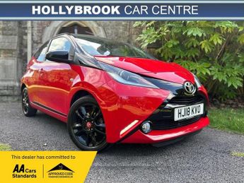 Toyota AYGO 1.0 VVT-i x-cite 4 Red Bi-Tone Euro 6 5dr