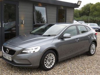 Volvo V40 2.0 T2 Momentum Nav Plus Euro 6 (s/s) 5dr