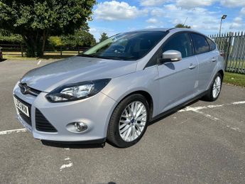 Ford Focus 1.0T EcoBoost Zetec Euro 5 (s/s) 5dr