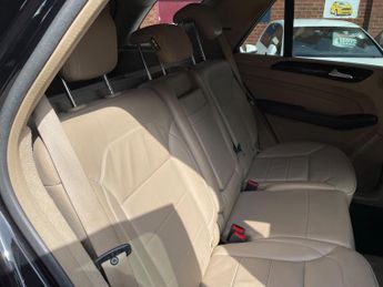 Mercedes-Benz M Class 2.1 ML250 BlueTEC AMG Sport G-Tronic 4WD Euro 6 (s/s) 5dr