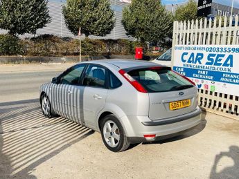 Ford Focus 1.6 Zetec Climate 5dr