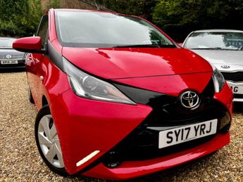 Toyota AYGO 1.0 VVT-i x-play Euro 6 5dr