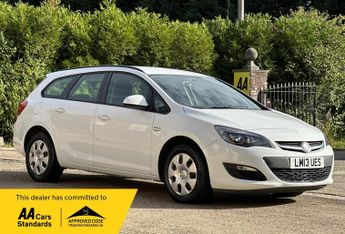 Vauxhall Astra 1.7 CDTi ecoFLEX ES Sports Tourer Euro 5 (s/s) 5dr