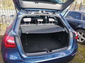 Mercedes-Benz A Class 1.5 A180d SE 7G-DCT Euro 6 (s/s) 5dr