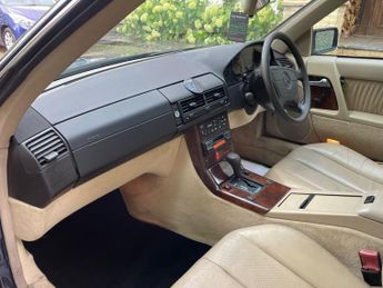Mercedes-Benz SL 3.2 SL320 2dr