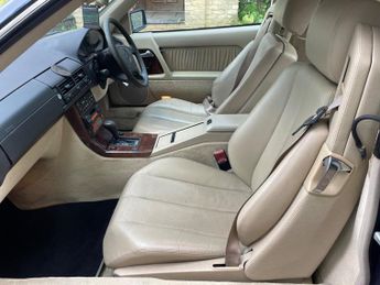 Mercedes-Benz SL 3.2 SL320 2dr