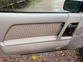 Mercedes-Benz SL 3.2 SL320 2dr