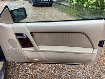 Mercedes-Benz SL 3.2 SL320 2dr