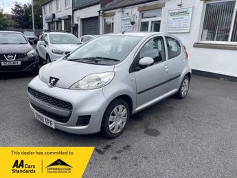 Peugeot 107 1.0 12V Urban Euro 5 5dr