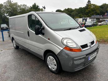 Renault Trafic 1.9 TD dCi LL29 4dr