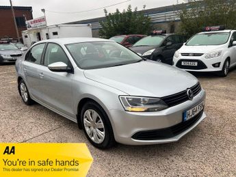 Volkswagen Jetta 1.6 TDI BlueMotion Tech S DSG Euro 5 (s/s) 4dr