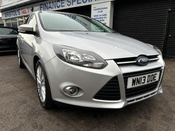 Ford Focus 1.0T EcoBoost Zetec Euro 5 (s/s) 5dr