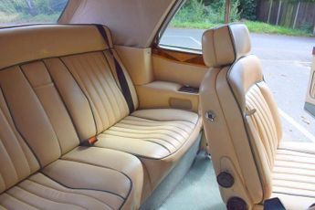 Rolls-Royce Corniche 6.8 2dr