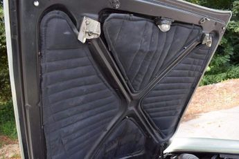 Rolls-Royce Corniche 6.8 2dr