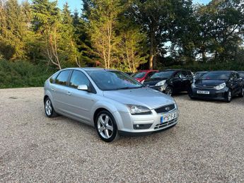 Ford Focus 2.0 Titanium 5dr