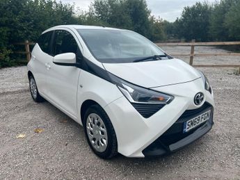 Toyota AYGO 1.0 VVT-i x-play Euro 6 5dr