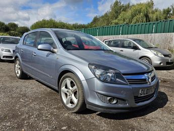 Vauxhall Astra 1.8i 16v SRi 5dr