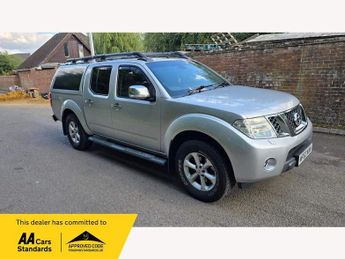 Nissan Navara 2.5 dCi Tekna 4WD Euro 5 4dr