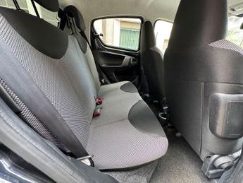 Toyota AYGO 1.0 VVT-i Fire Euro 5 5dr