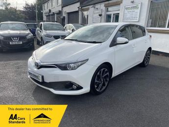 Toyota Auris 1.6 D-4D Design Euro 6 (s/s) 5dr