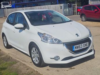 Peugeot 208 1.2 VTi Active Euro 5 5dr