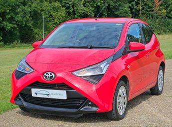 Toyota AYGO 1.0 VVT-i x-play Euro 6 5dr