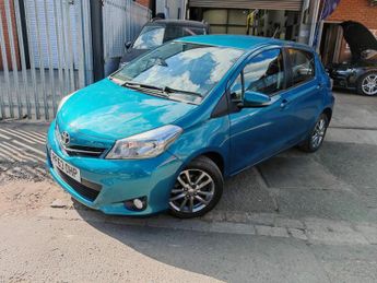 Toyota Yaris 1.33 Dual VVT-i Icon Plus Euro 5 5dr