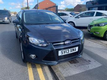 Ford Focus 1.0T EcoBoost Zetec Euro 5 (s/s) 5dr