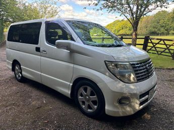 Nissan Elgrand 3.5 V6 Highway Star