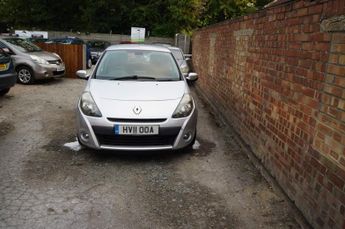 Renault Clio 1.2 TCe Dynamique TomTom Euro 5 5dr